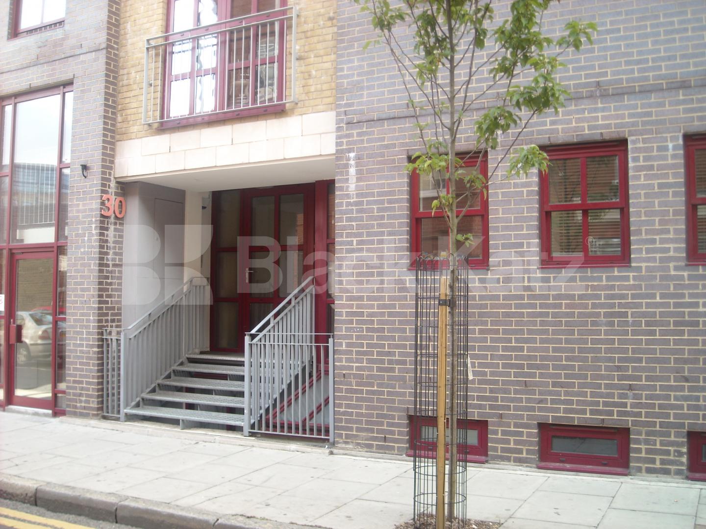 			LET, 2 Bedroom, 1 bath, 1 reception Apartment			 Eagle Works West, Brick Lane